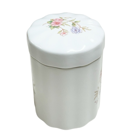 Vintage FTD White Floral Ceramic Sugar Coffee Tea Canister Jar with Spoon & Lid - Picture 3 of 10